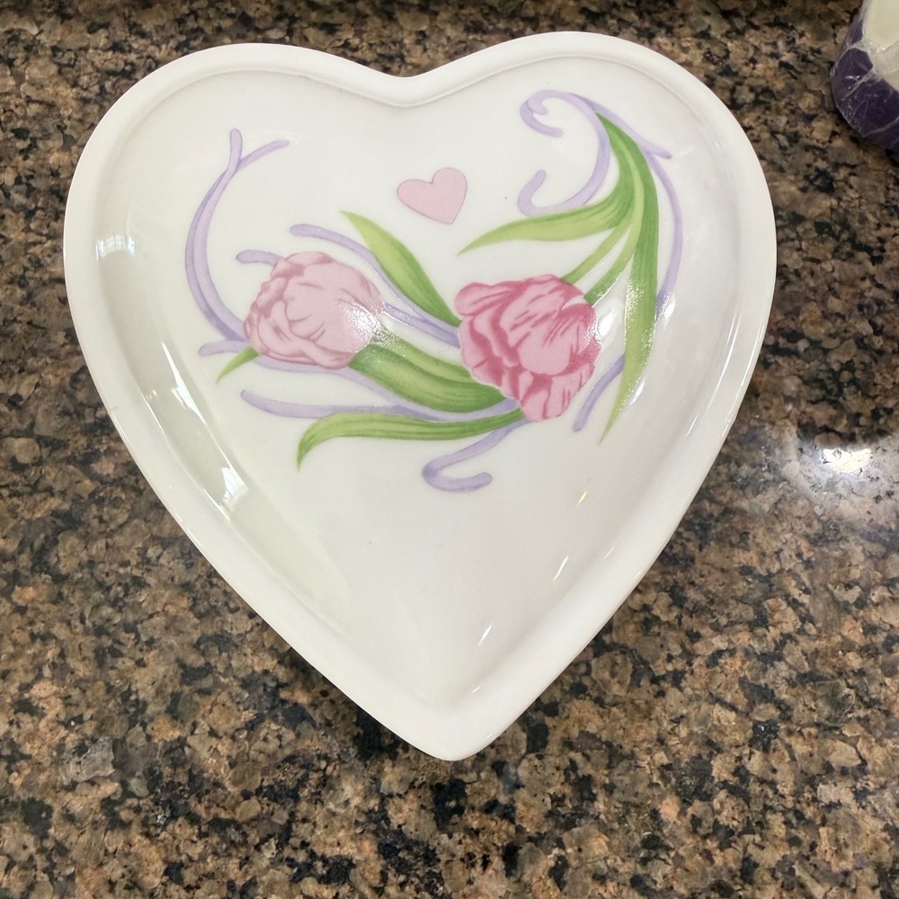 Vintage 1990 FTD Ceramic Heart Trinket Box Pink Tulips Floral Lidded Dish White
